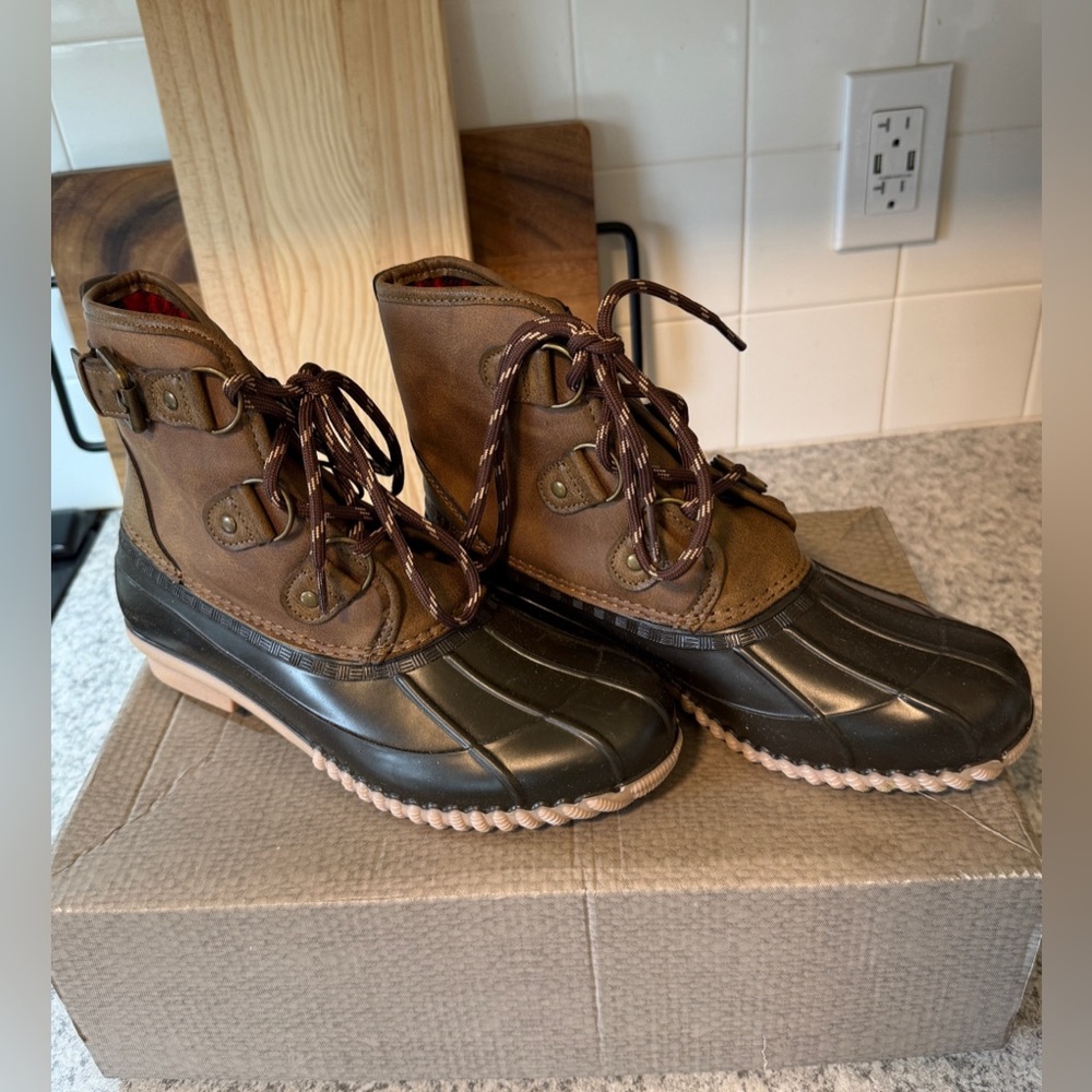 Maurices Brown and Black Lace-Up Winter Boots